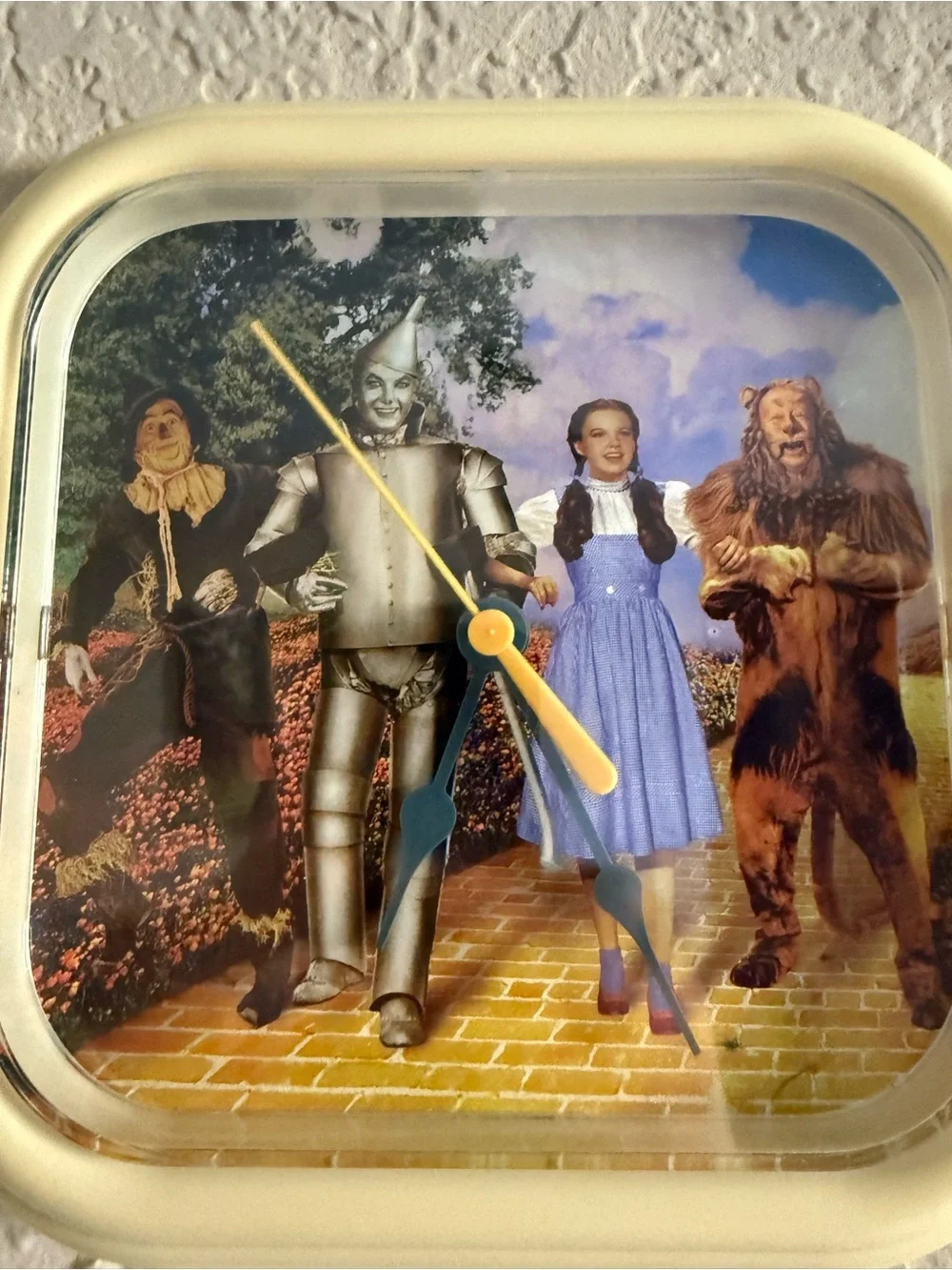 Wizard of Oz Themed Square Wall Clock - Dorothy & Friends (New Battery) 8